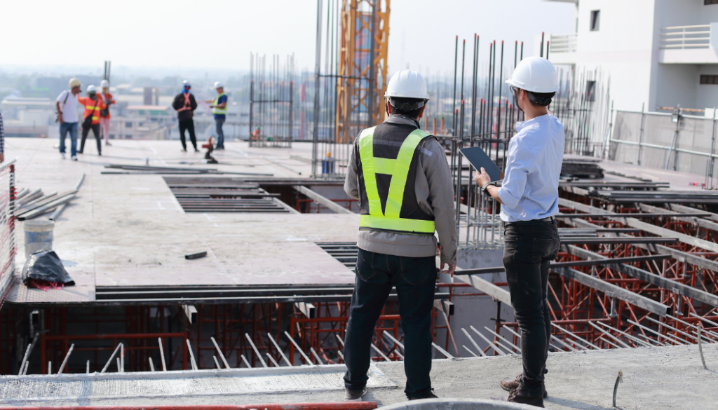 متى تحتاج إلى إشراف هندسي؟  علامات تستدعي تدخل الخبراء